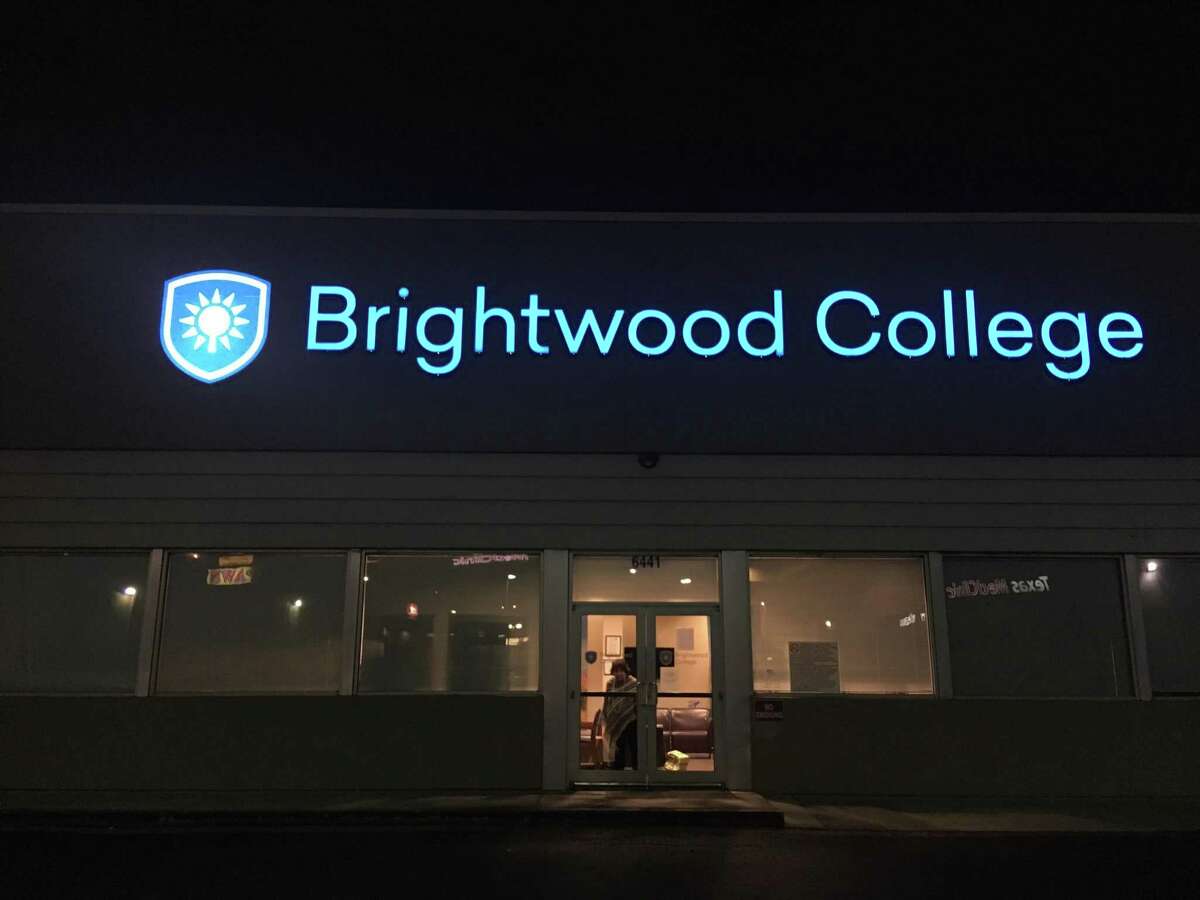 A sign on the door of Brightwood College’s campus near Ingram Park Mall said no classes would be held there after Friday. The for-profit school taught in a variety of medical and health fields. Its parent corporation is closing more than 75 schools in 18 states.