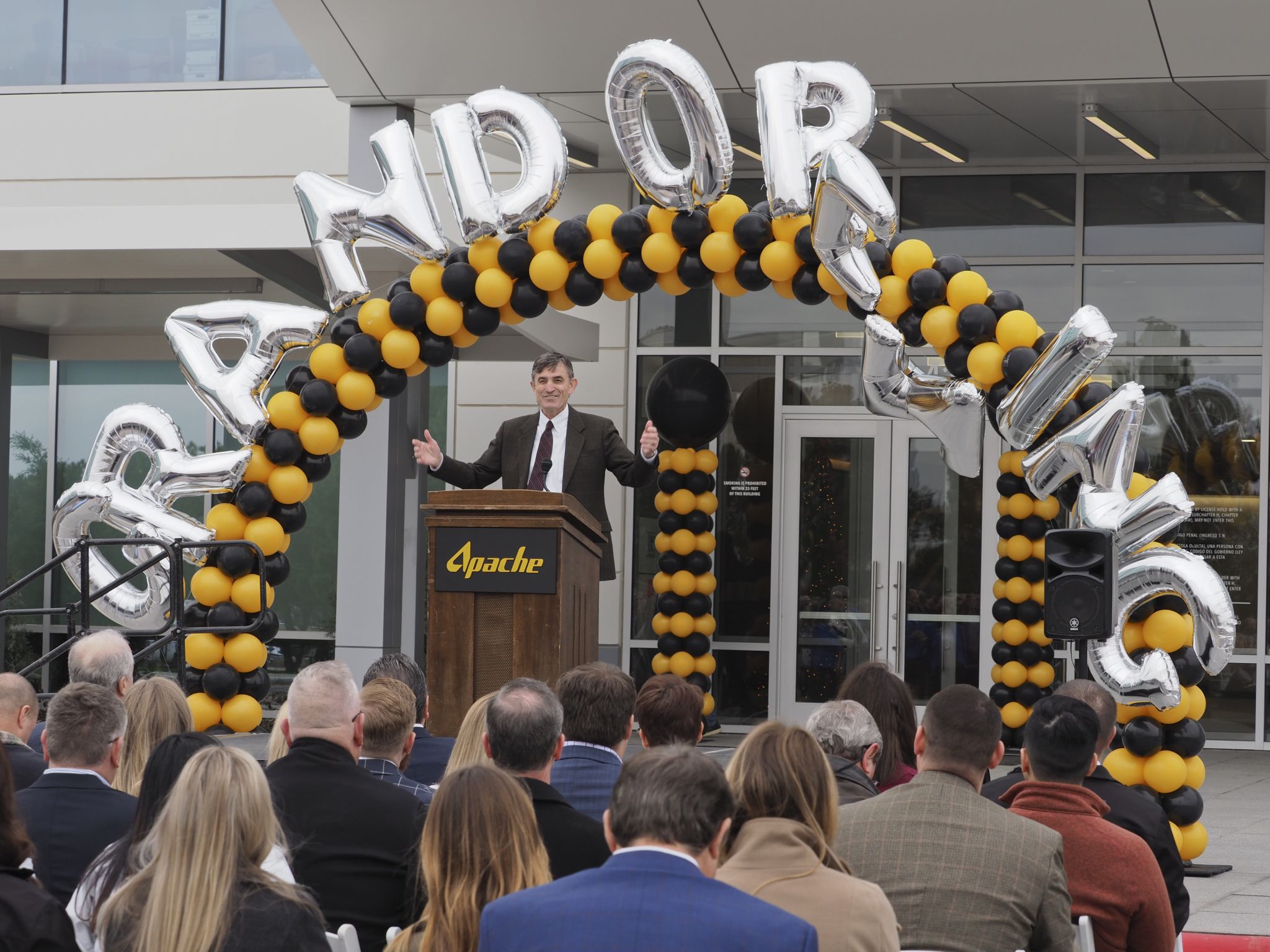 Apache Corp. celebrates opening of new building