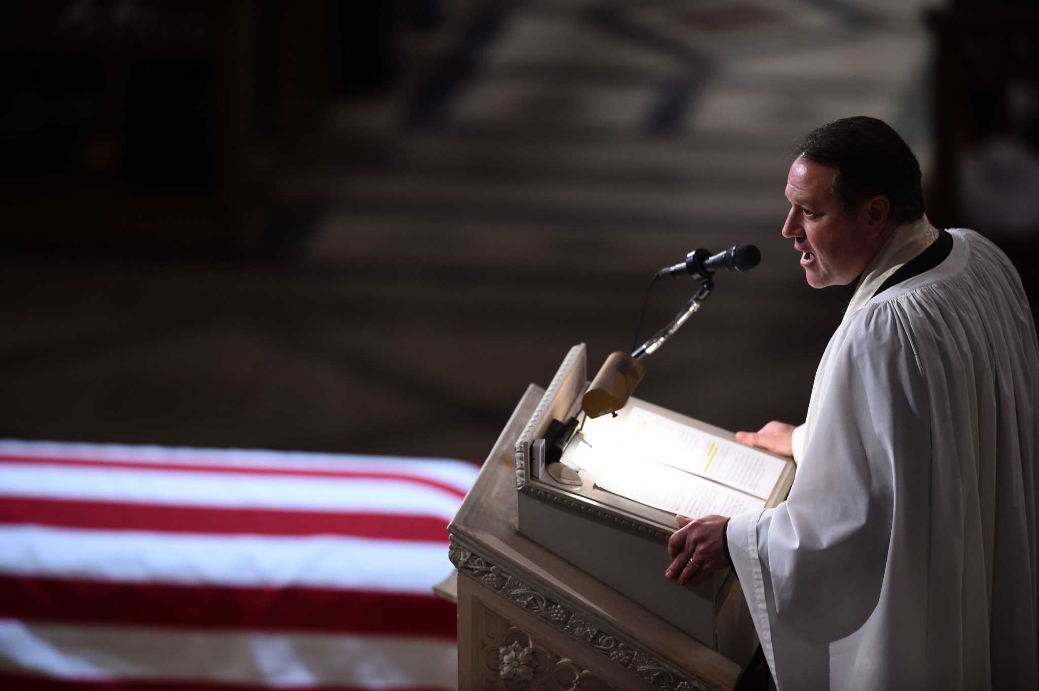 Houston rector offers a eulogy for our 41st president