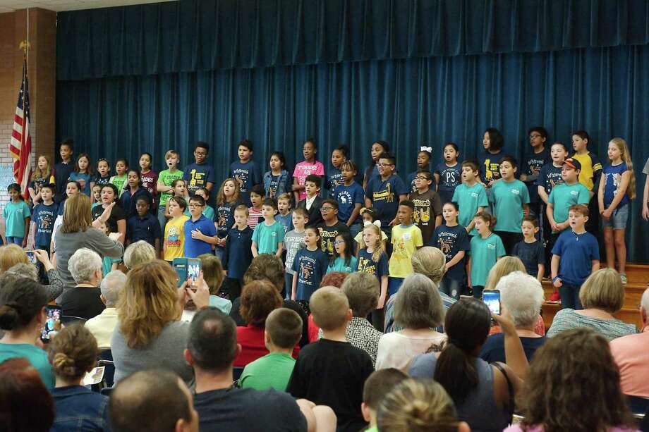 Memories of kind teachers and a giant giraffe Elementary
