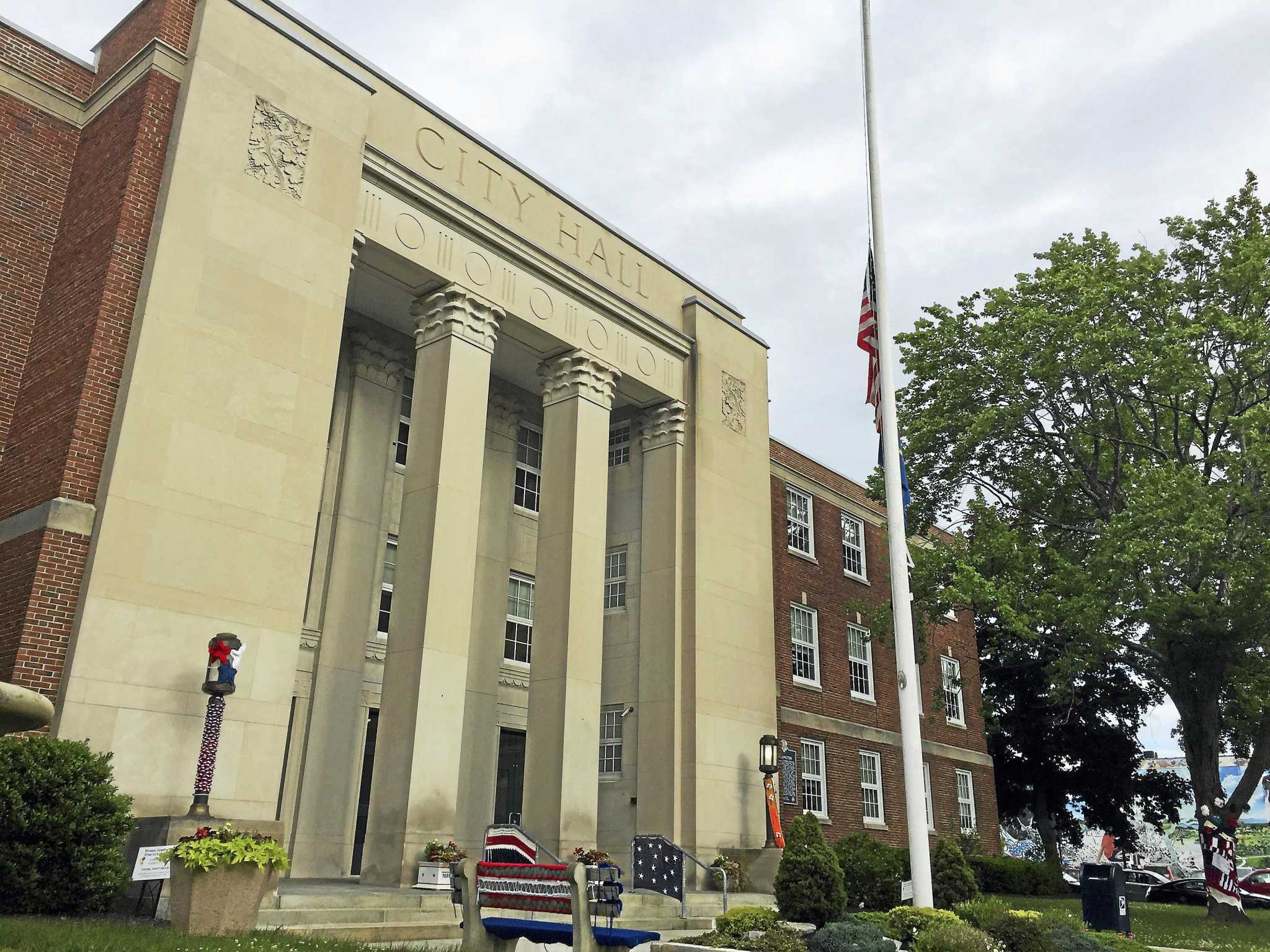 Torrington Ct Obits - kp8d8t2