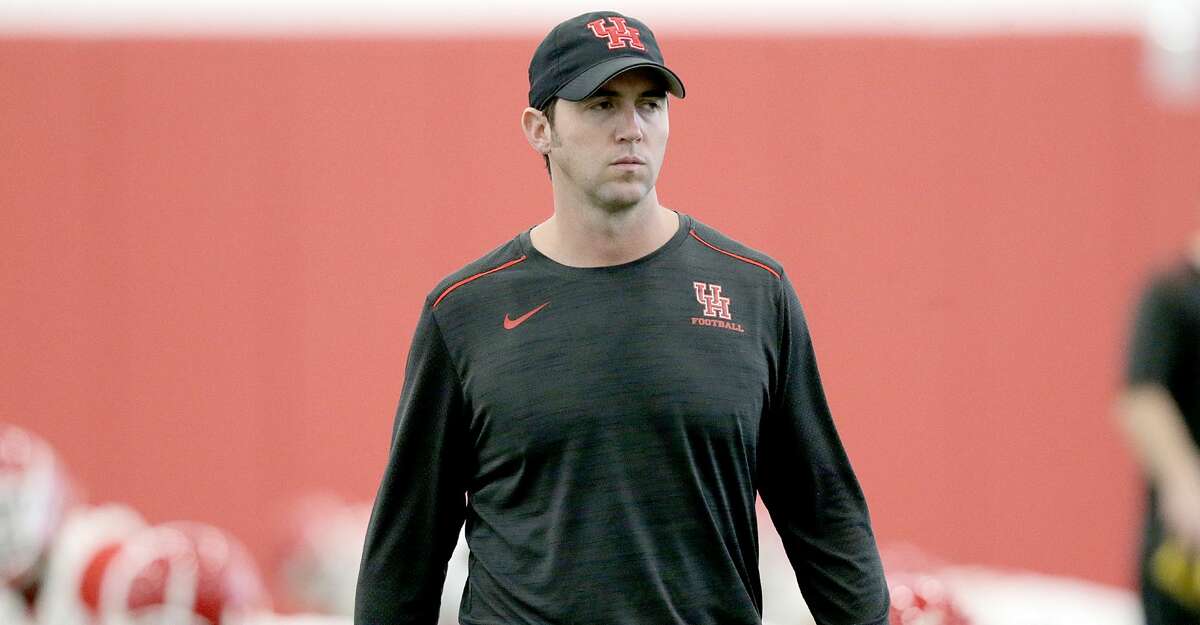 Houston Cougars offensive coordinator and quarterbacks coach Kendal Briles leads practice in the team's new practice facility on Monday, March 5, 2018, in Houston. ( Elizabeth Conley / Houston Chronicle )