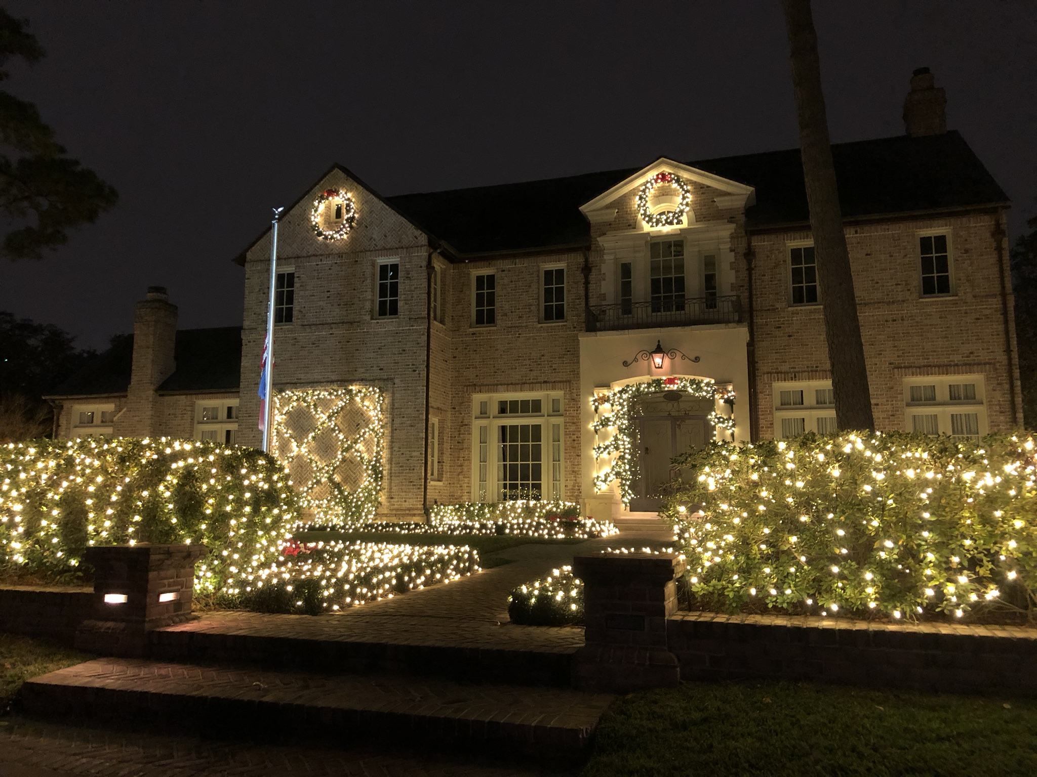 River Oaks Christmas lights 2018