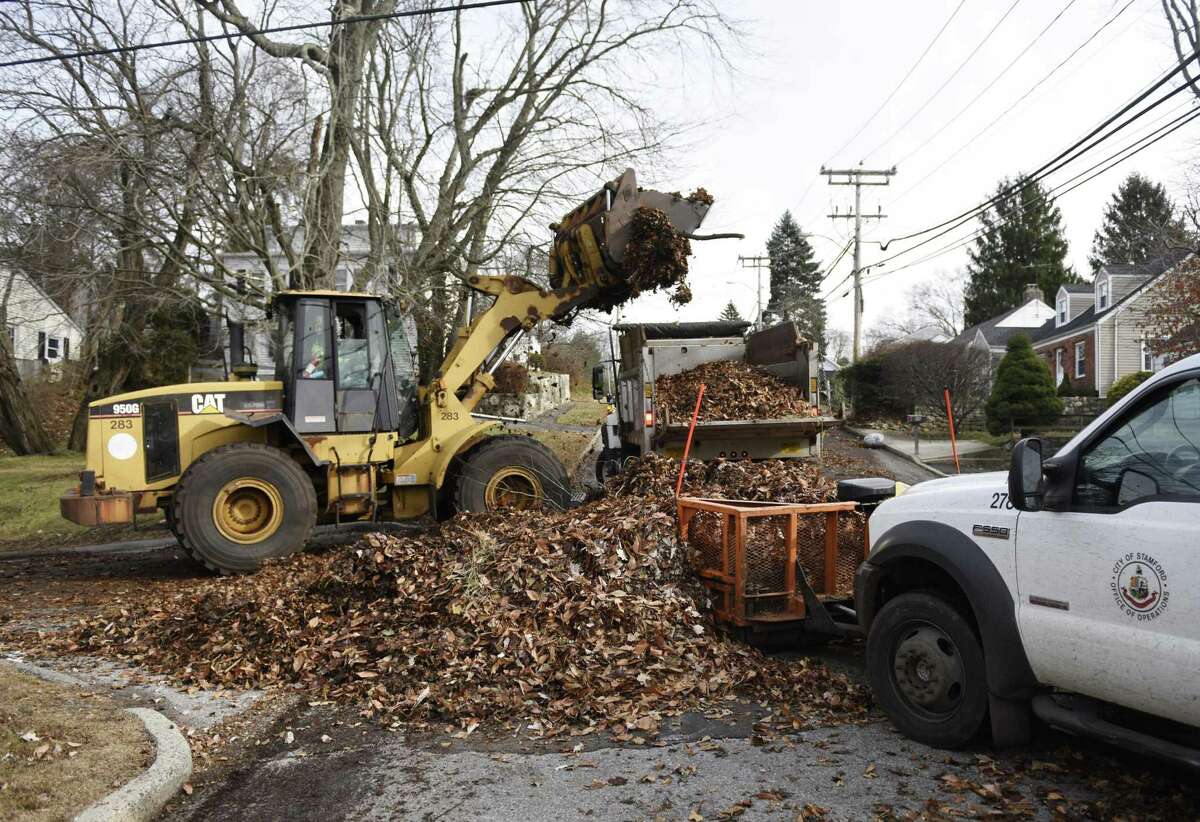 Stamford leaf collection leaves trail of debris