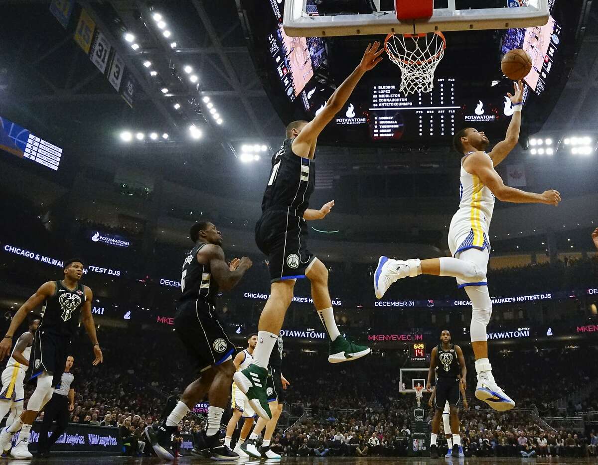 Warriors’ three-point shooting leads to win over Bucks