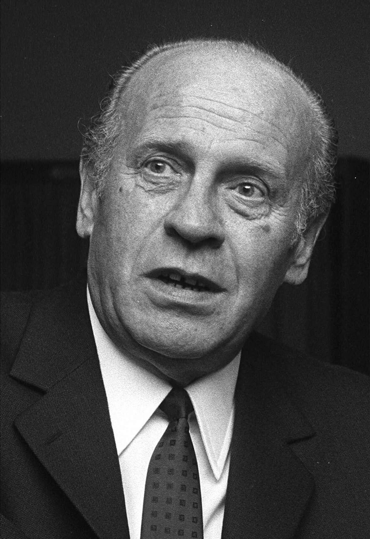 Uncovering The Mystery: Oskar Schindler'S Final Finances - 8vec5l5