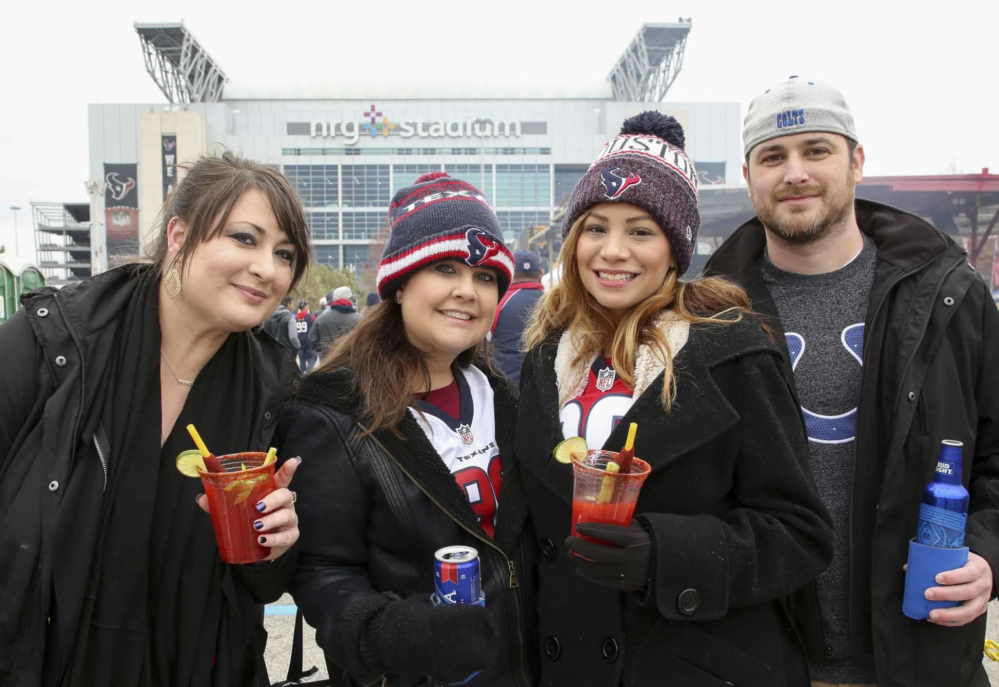 Photos: Texans tailgate before playoff game against Colts