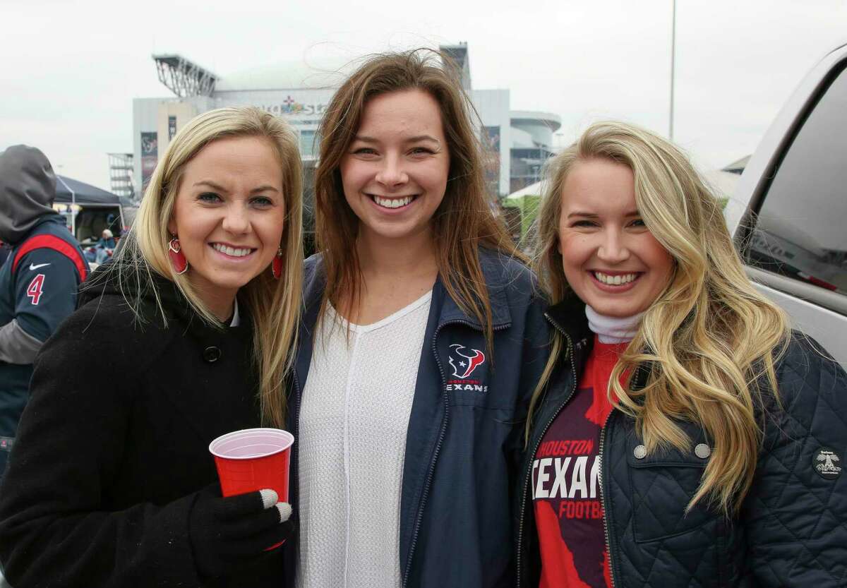 Tailgators take over NRG ahead of Houston Texans kickoff against the Colts  