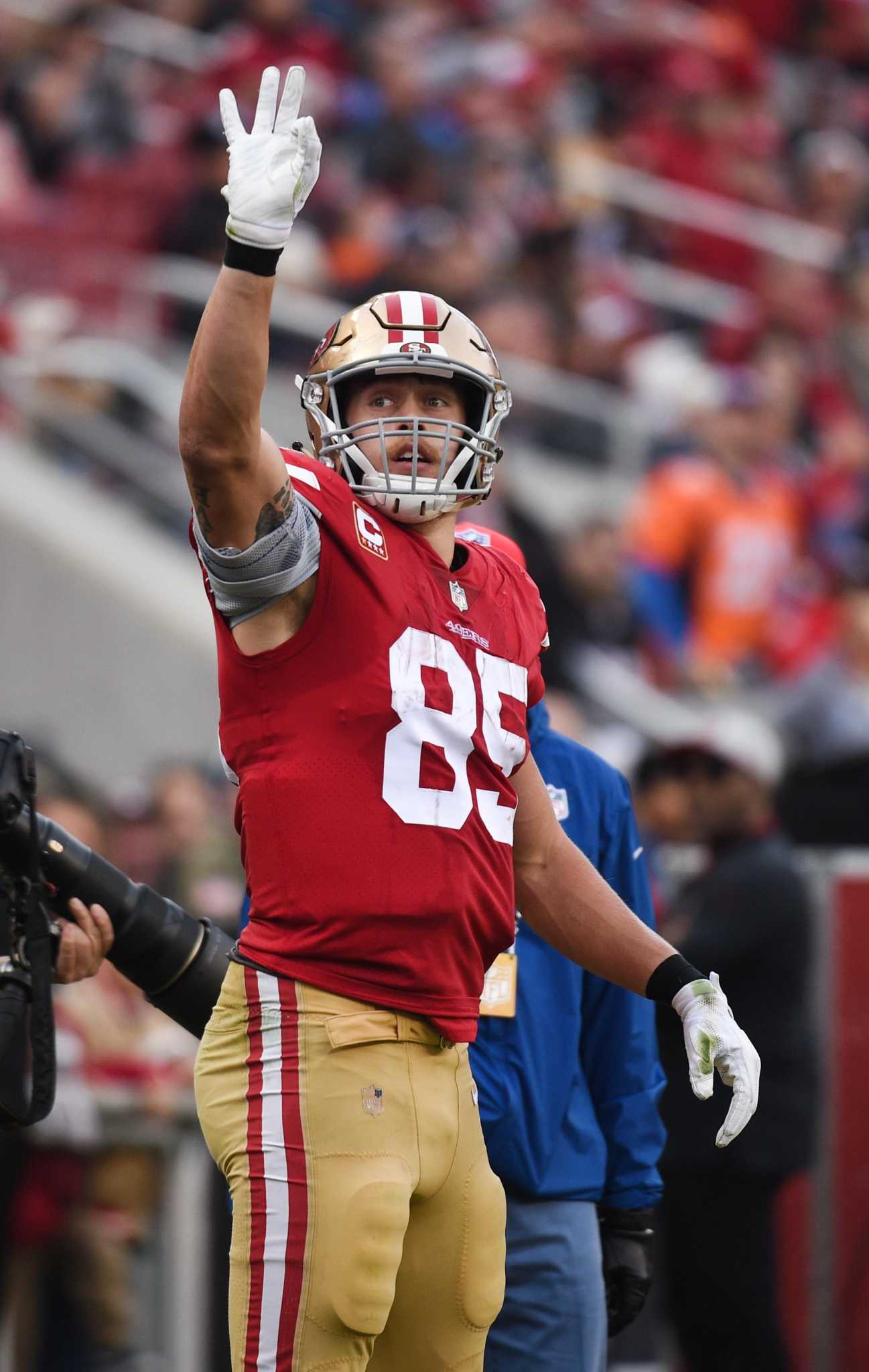 49ers ride George Kittle's 210 receiving yards to upset win over Broncos