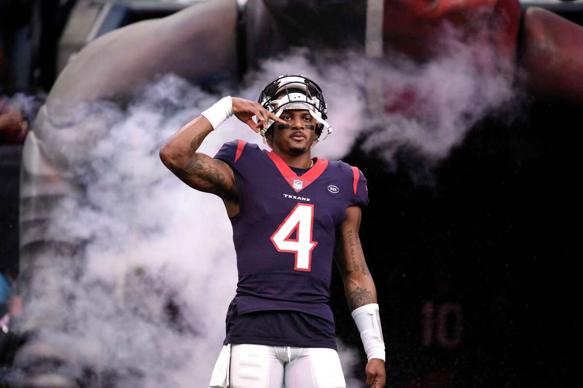 PHOTOS: A look at other Texans celebrations this season When Deshaun Watson runs for a first down, he often "wipes his nose" and turns it into a first-down celebration. The Texans quarterback recently explained what it means. Browse through the photos above for a look at some of the Texans' celebrations this season ...