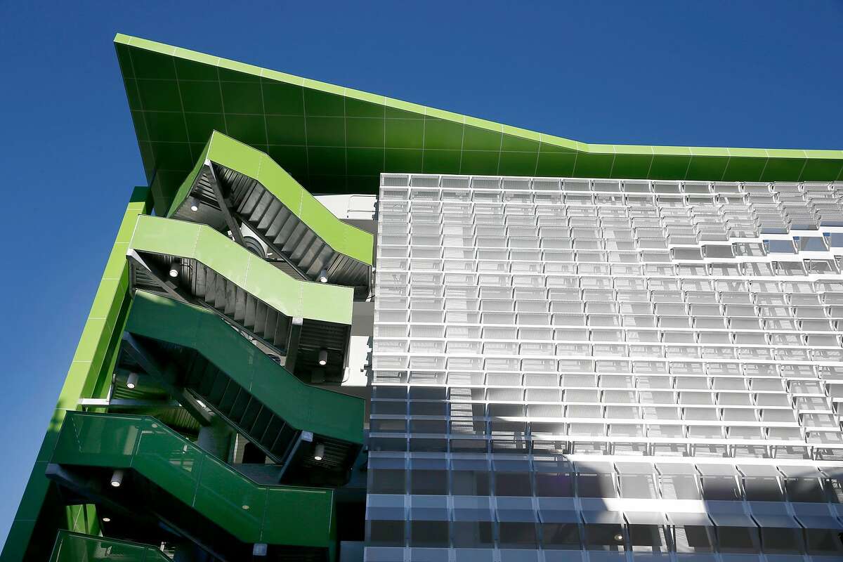 A Berkeley parking garage that even carhaters can love