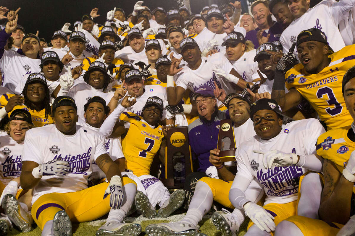 COLLEGE FOOTBALL Mary HardinBaylor wins DIII title, beating Mt