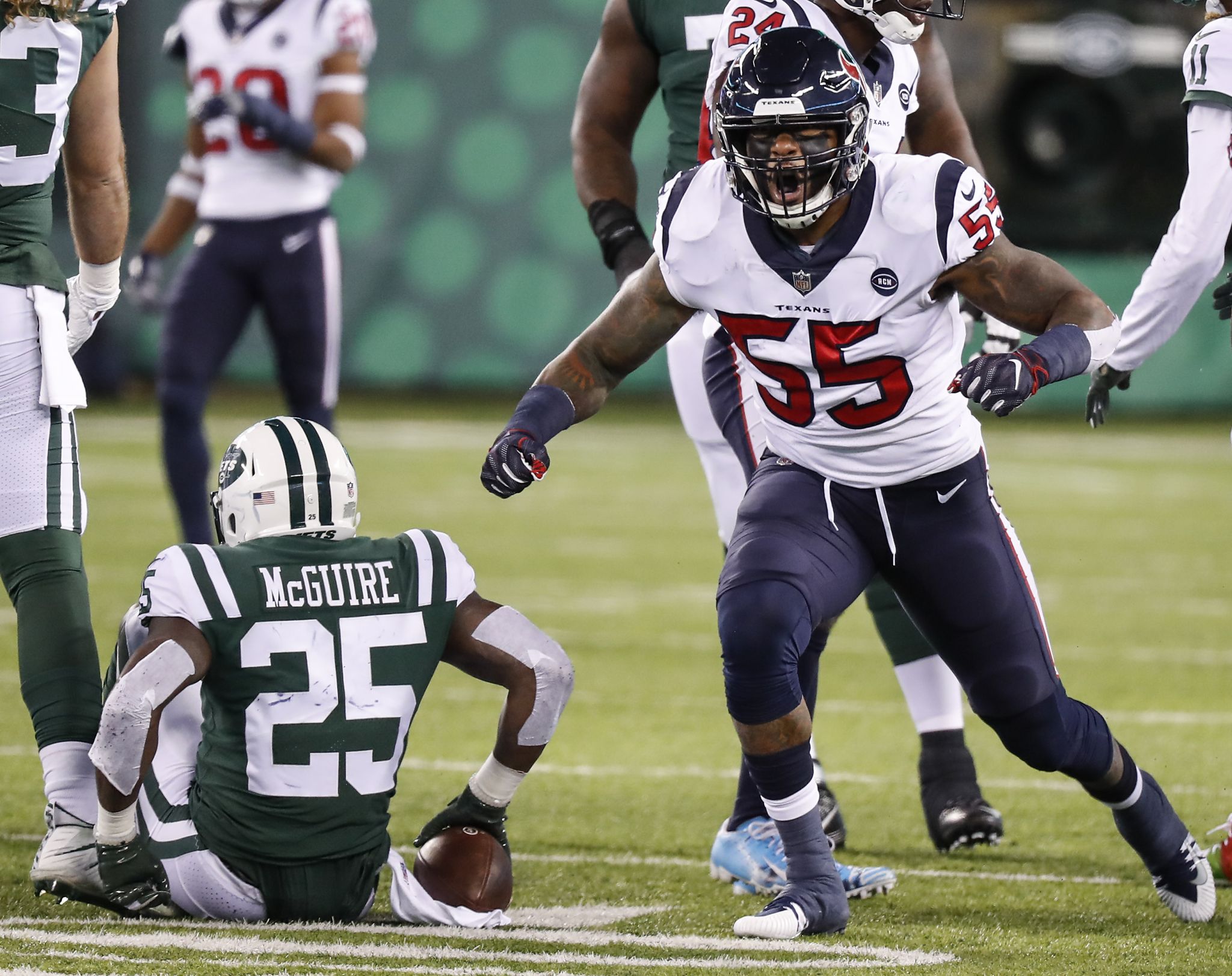 Texans survive Jets scare to secure win No. 10