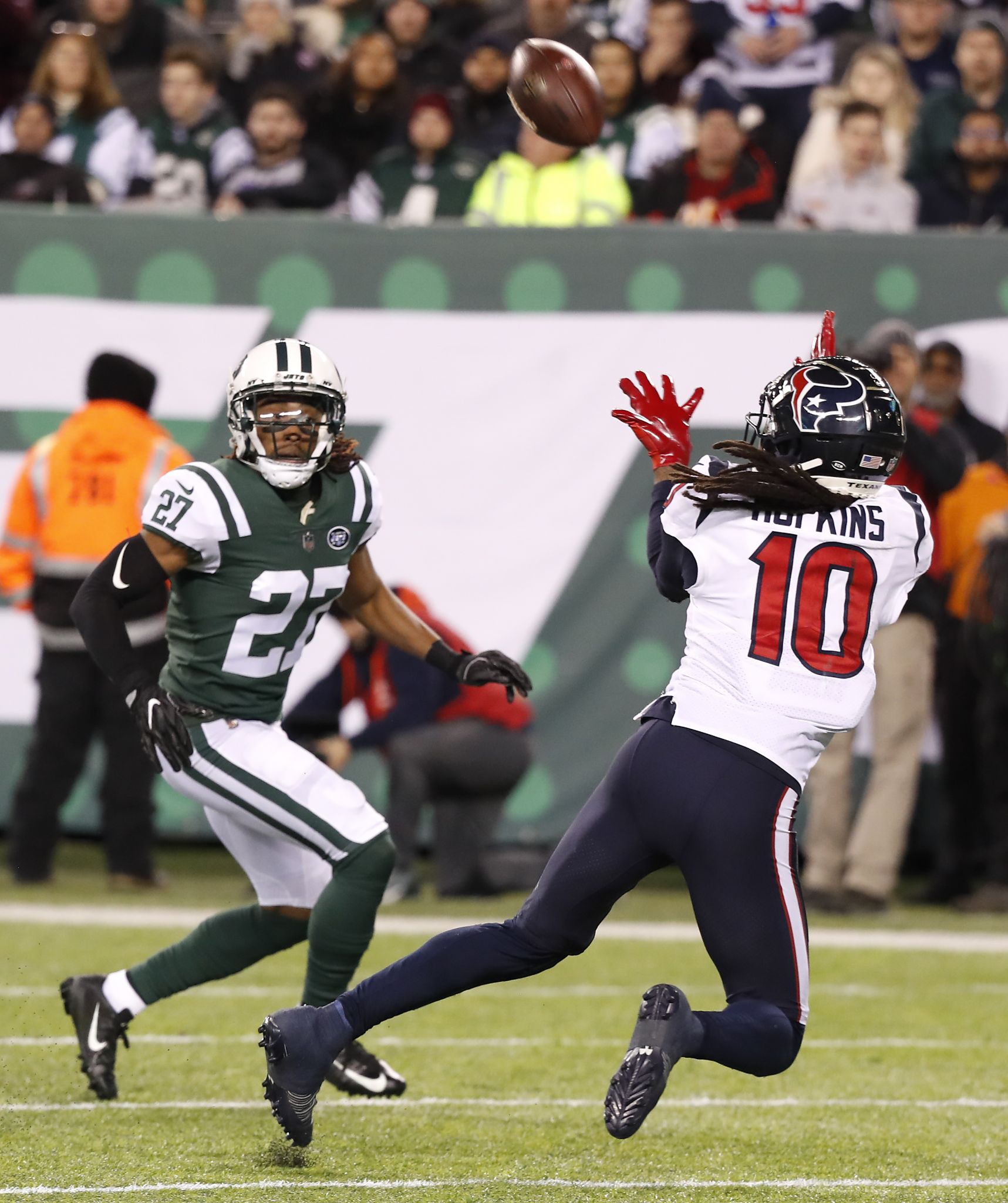 Hopkins helps Texans over Jets 