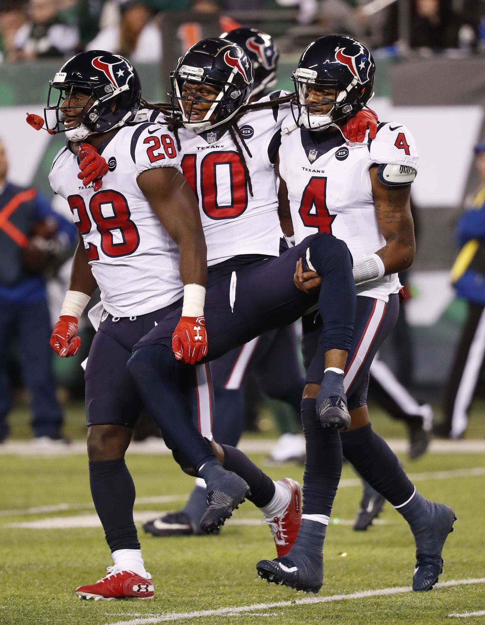 Texans survive Jets scare to secure win No. 10