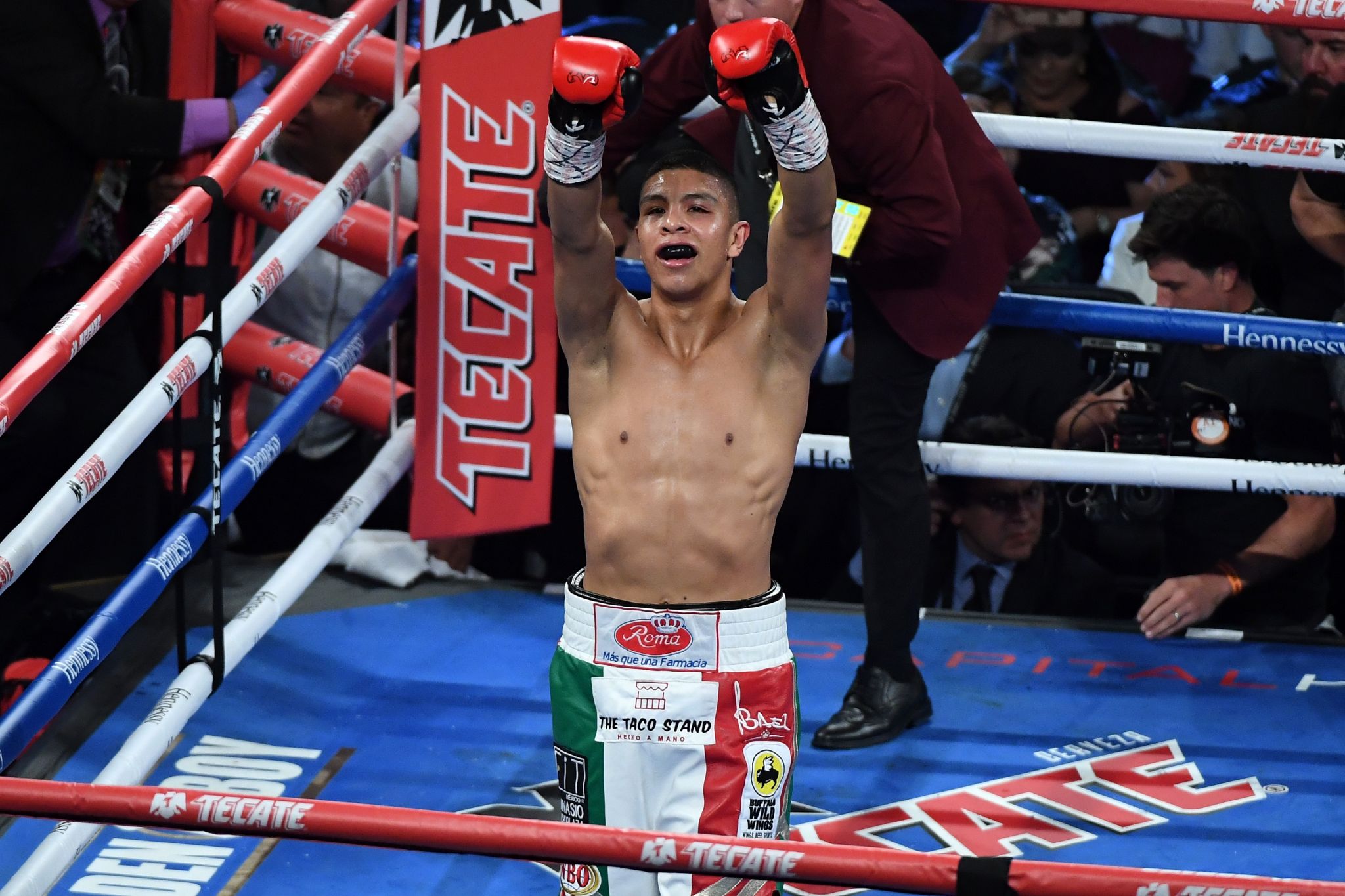 Jaime Munguia to headline boxing card at Toyota Center