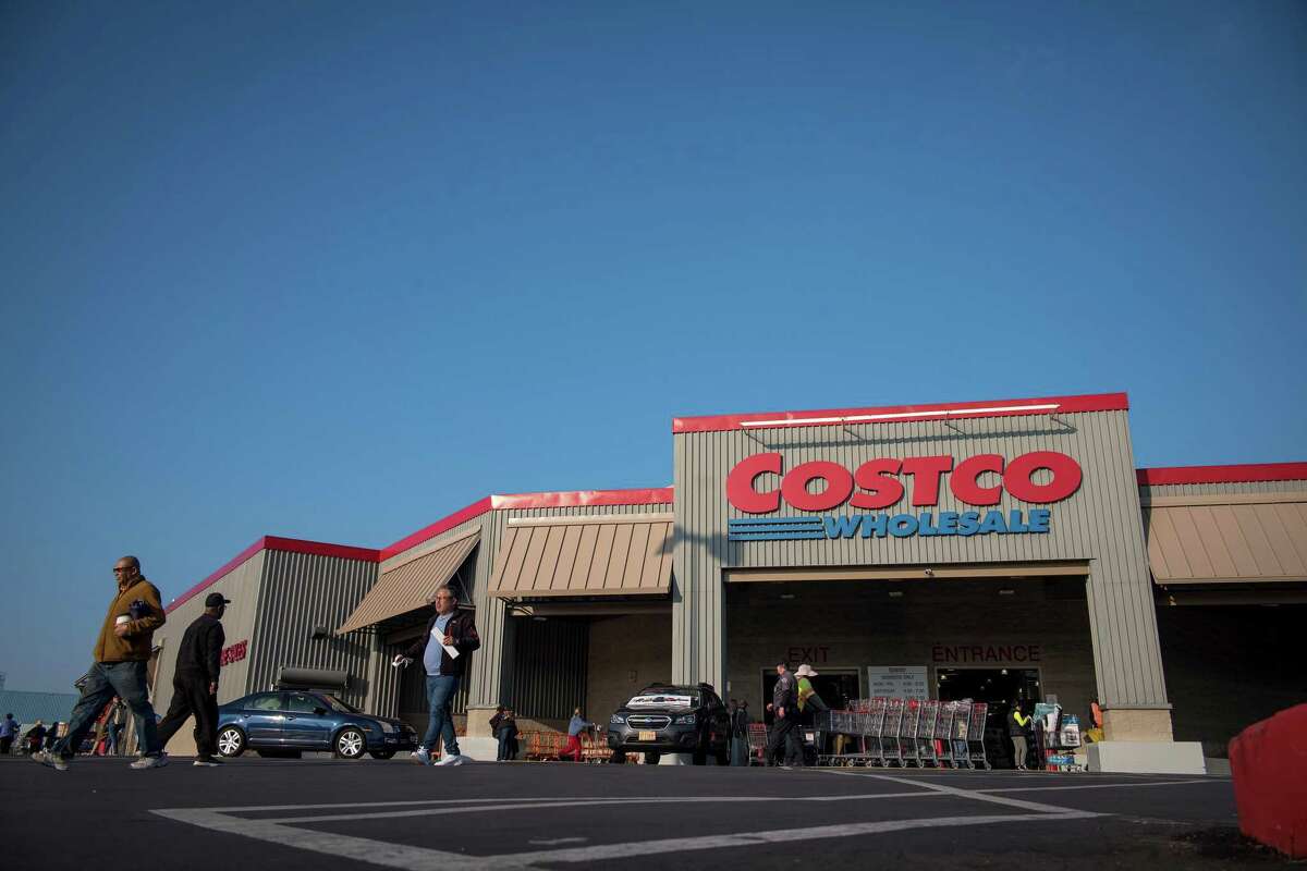 A Costco Wholesale Corp. store stands in Richmond, California, U.S., on Monday, Dec. 10, 2018. Costco Wholesale Corp. is scheduled to release earnings figures on December 13. Photographer: David Paul Morris/Bloomberg