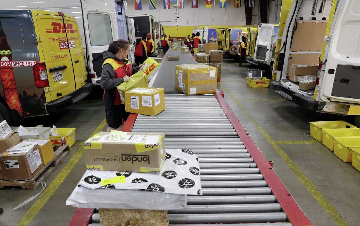 FedEx, DHL coming to town bearing holiday packages