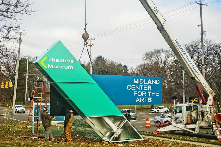 New LED sign installed at Midland Center for the Arts