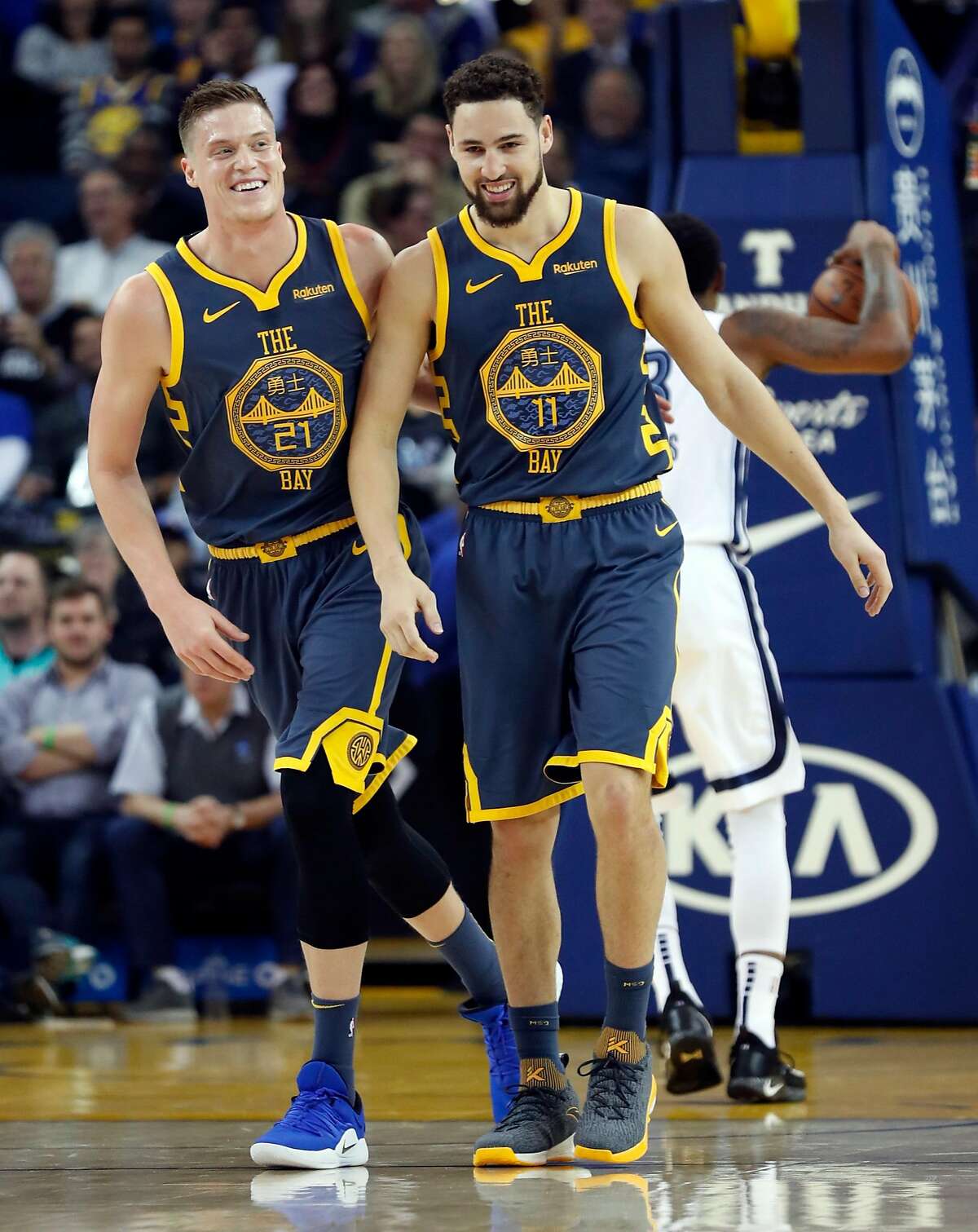 Jonas Jerebko comes up big as Warriors beat Mavericks