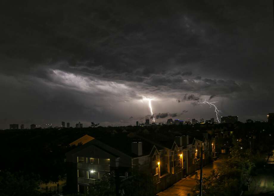 Here's what to do when lightning strikes near your home Houston Chronicle