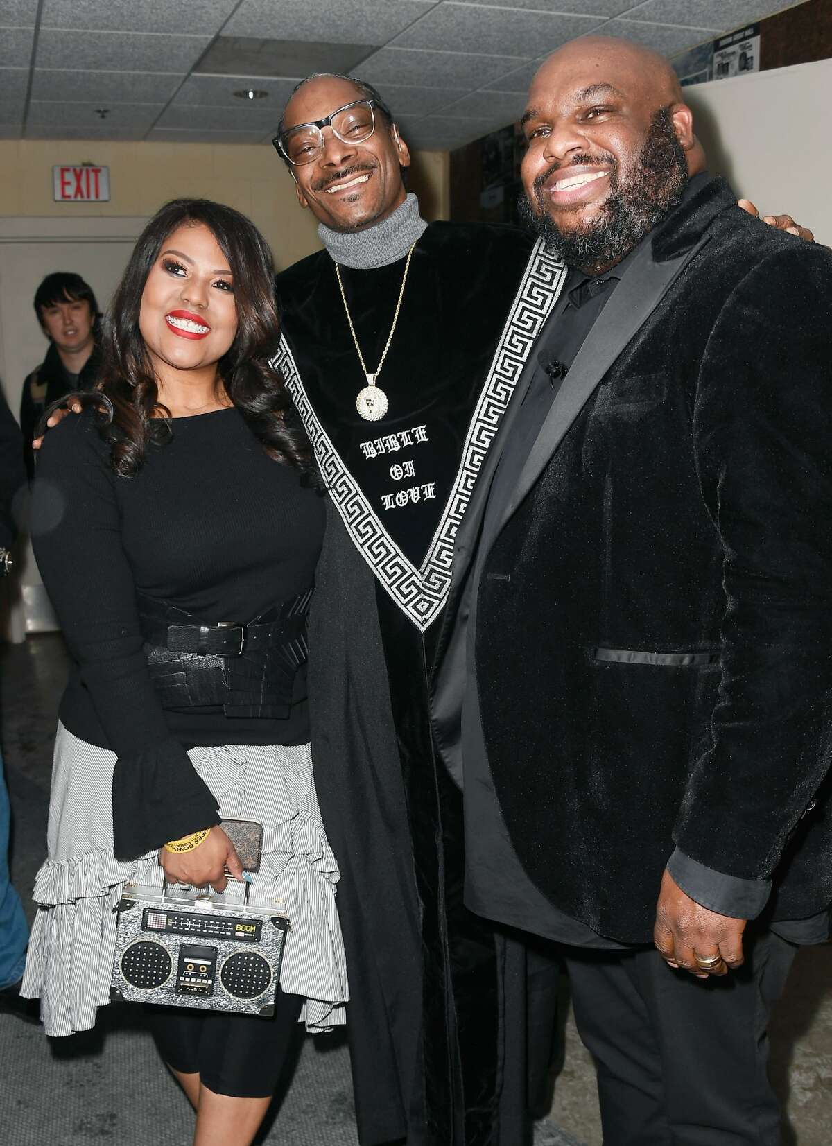 Pastor John Gray returns to Lakewood Church after Lamborghini lambasting