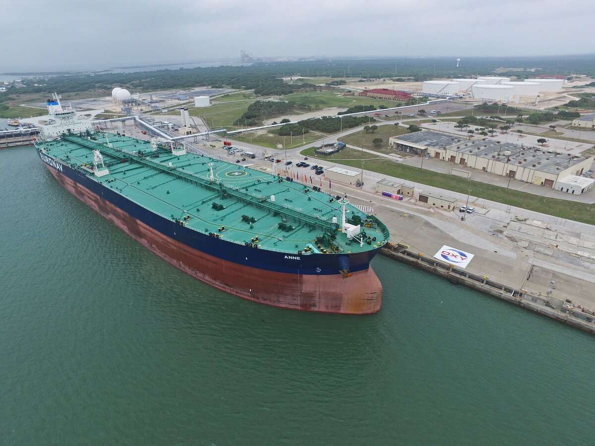 Moda Midstream loads first supertanker at Port of Corpus Christi facility