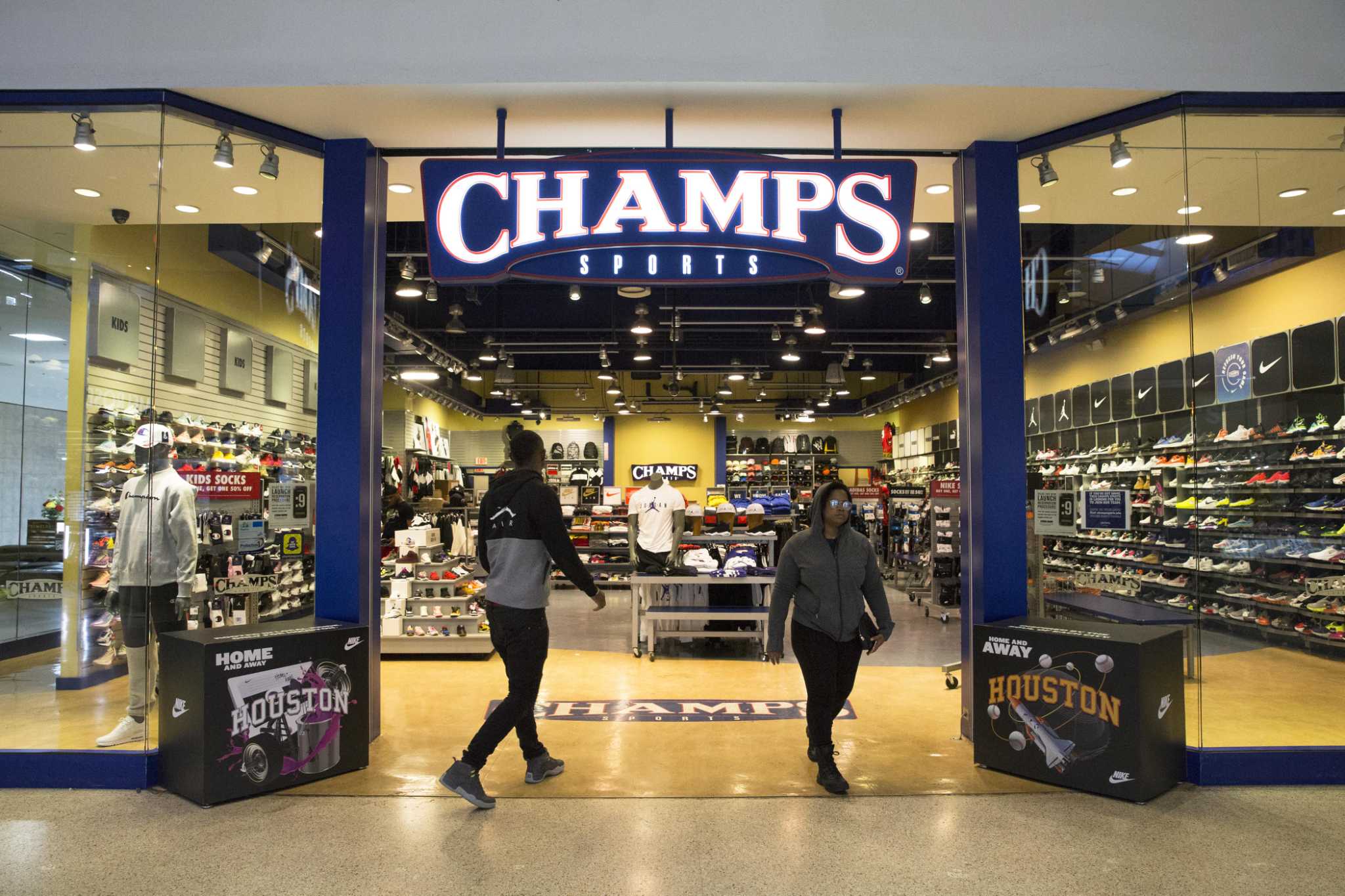 Champs shop almeda mall