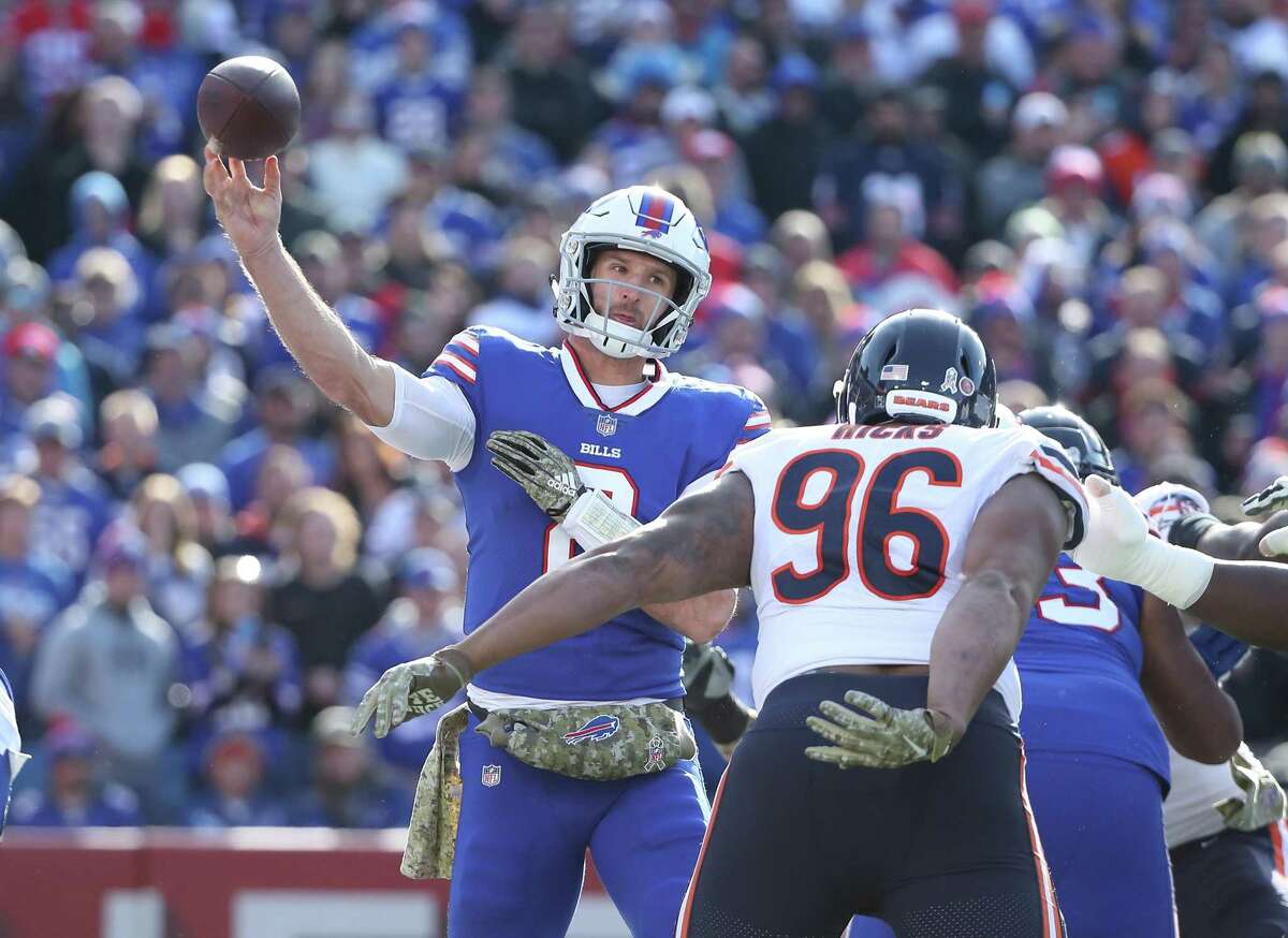 BUFFALO, NY - NOVEMBER 04: Nathan Peterman #2 of the Buffalo Bills throws a pass during NFL game action against the Chicago Bears at New Era Field on November 4, 2018 in Buffalo, New York. (Photo by Tom Szczerbowski/Getty Images)