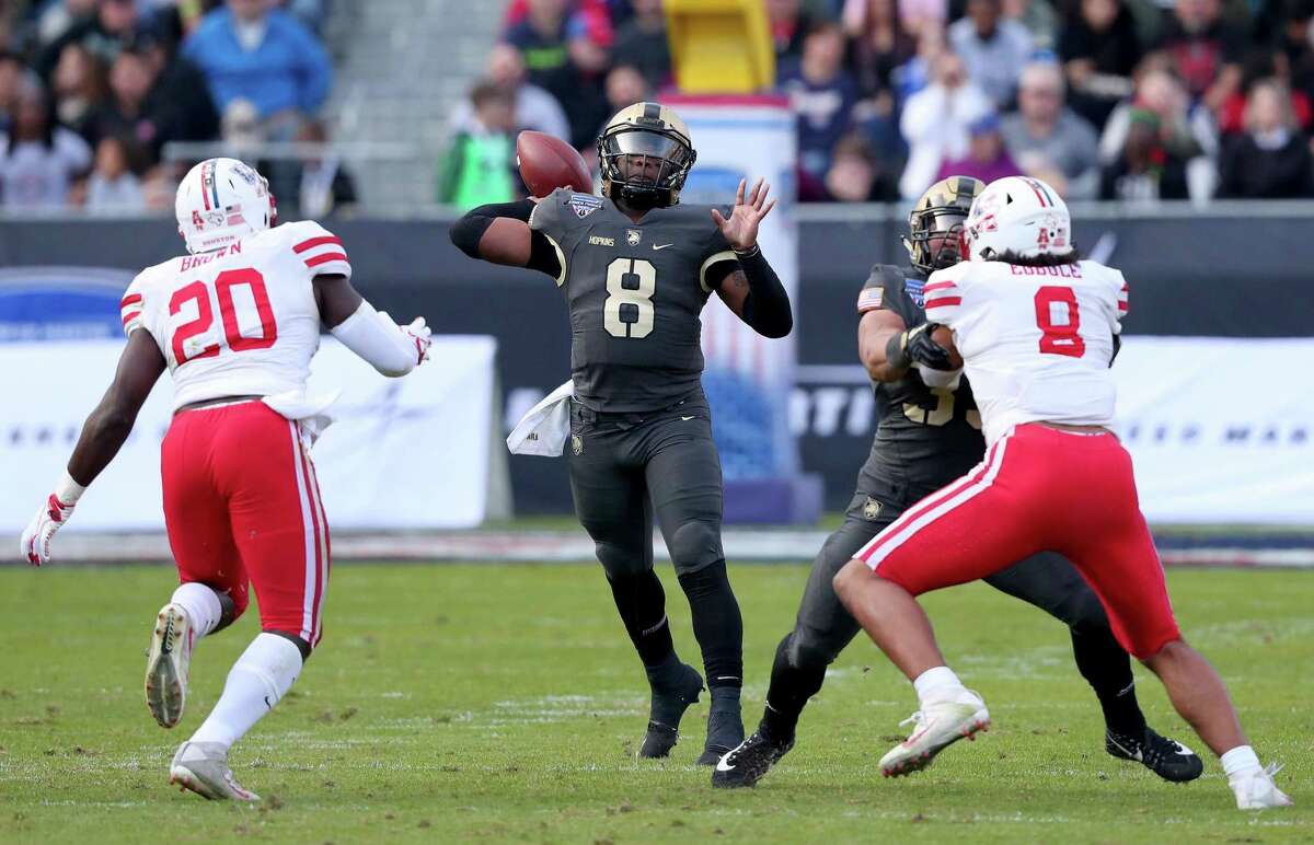 NCAA FOOTBALL: Hopkins, No. 22 Army rout Houston 70-14