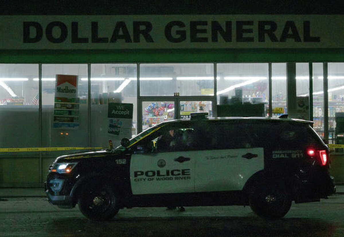 East Alton Dollar General robbed at gunpoint — suspect remains at large