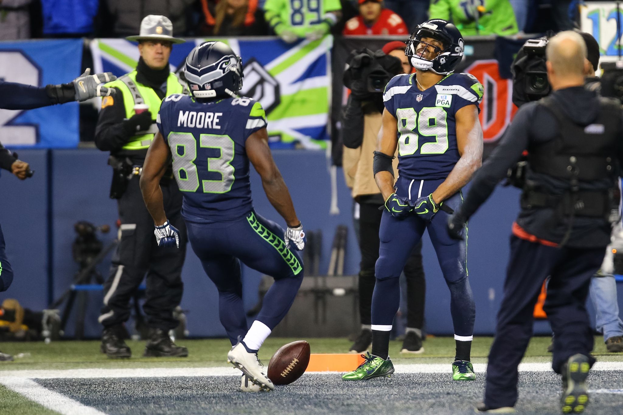 Doug Baldwin praises Seahawks receivers, Schneider at camp