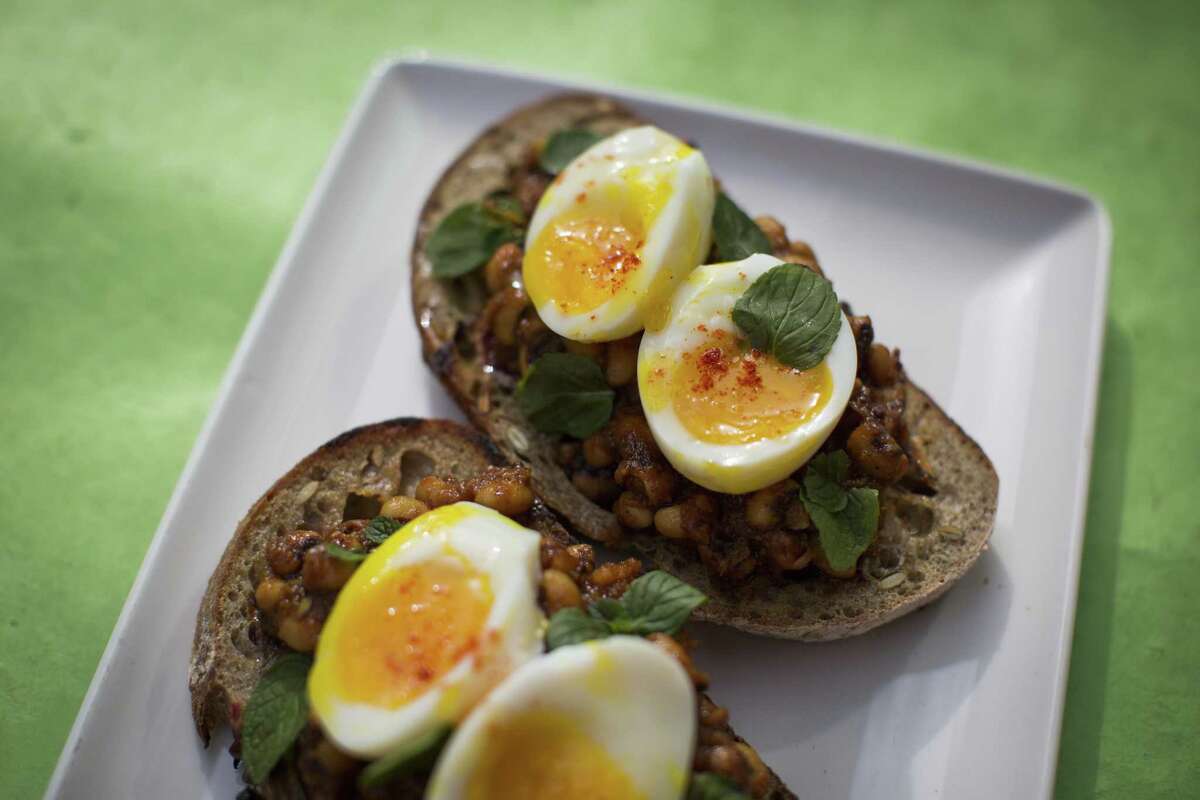 Recipe Curried Blackeyed Peas and Eggs on Toast