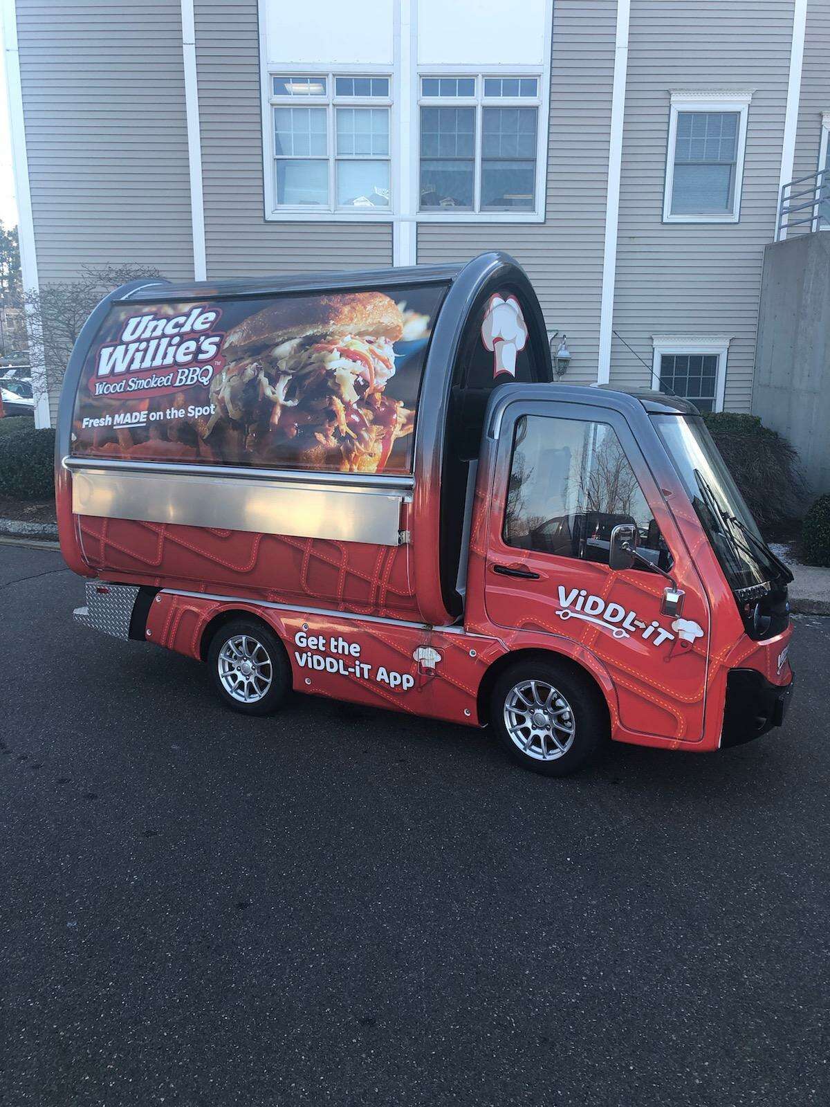 Uncle Willie's in West Haven to close this week; mini food trucks