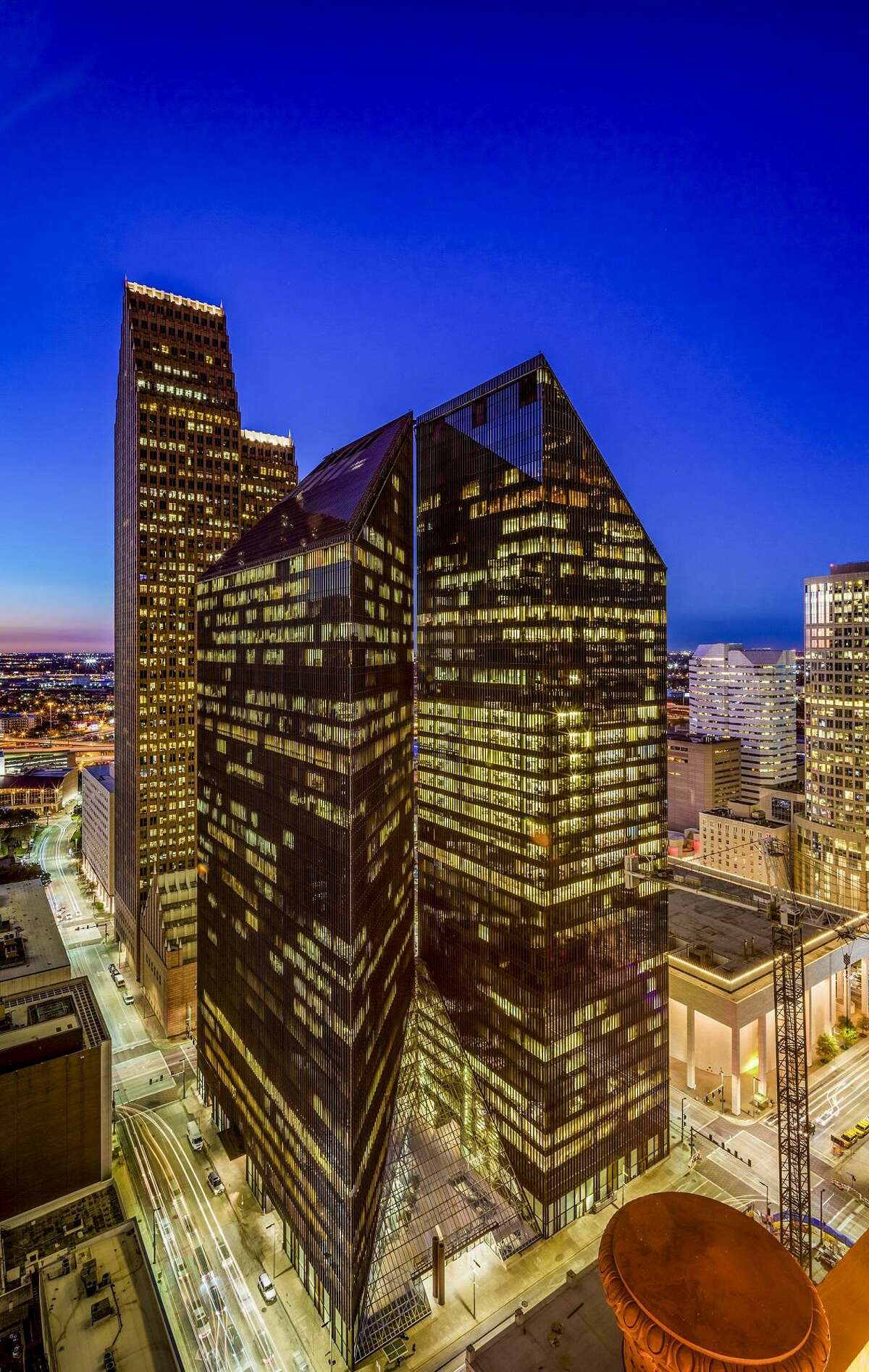 Bond Collective has leased  25,871 square feet at Pennzoil Place for its first Houston location.