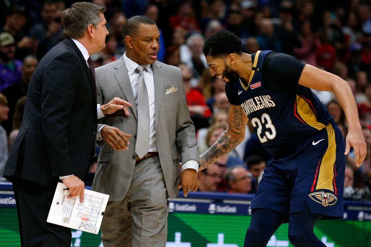 NEW ORLEANS, LOUISIANA - DECEMBER 28: Anthony Davis #23 of the New Orleans Pelicans celebrates during the second half against the Dallas Mavericks at the Smoothie King Center on December 28, 2018 in New Orleans, Louisiana.  (Photo by Jonathan Bachman/Getty Images)