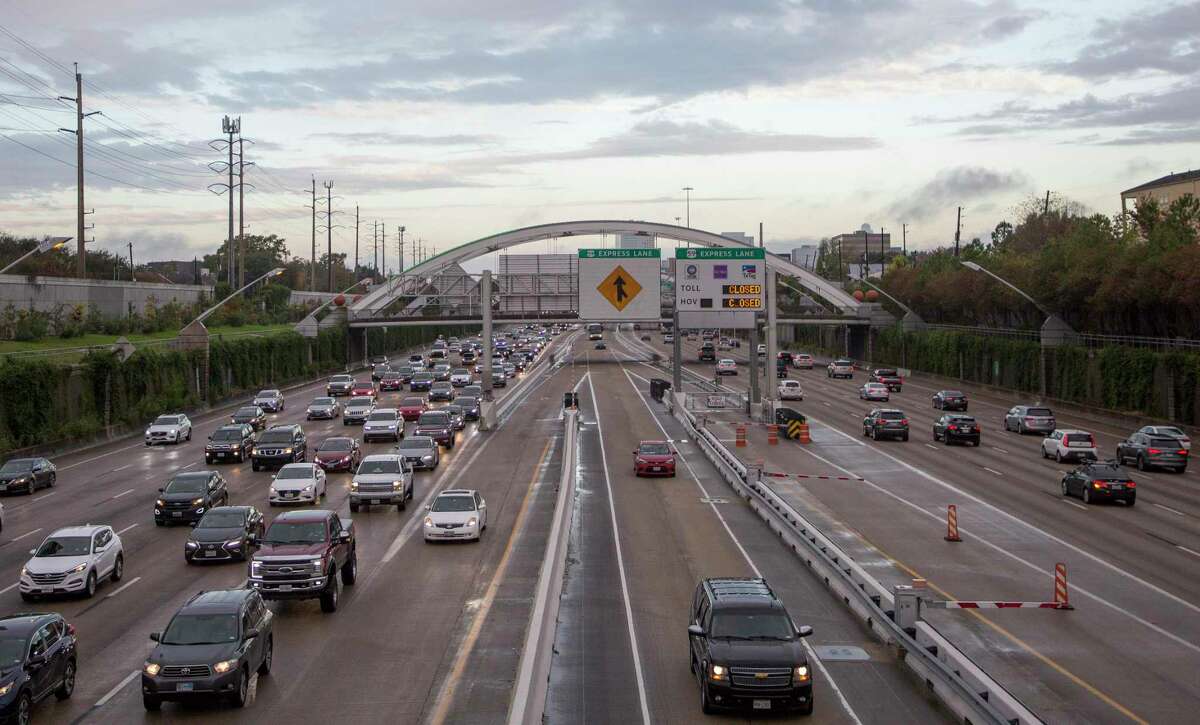 Motorists use the HOV lane of the northbound Interstate 69 Freeway Thursday, Dec. 13, 2018, in Houston.