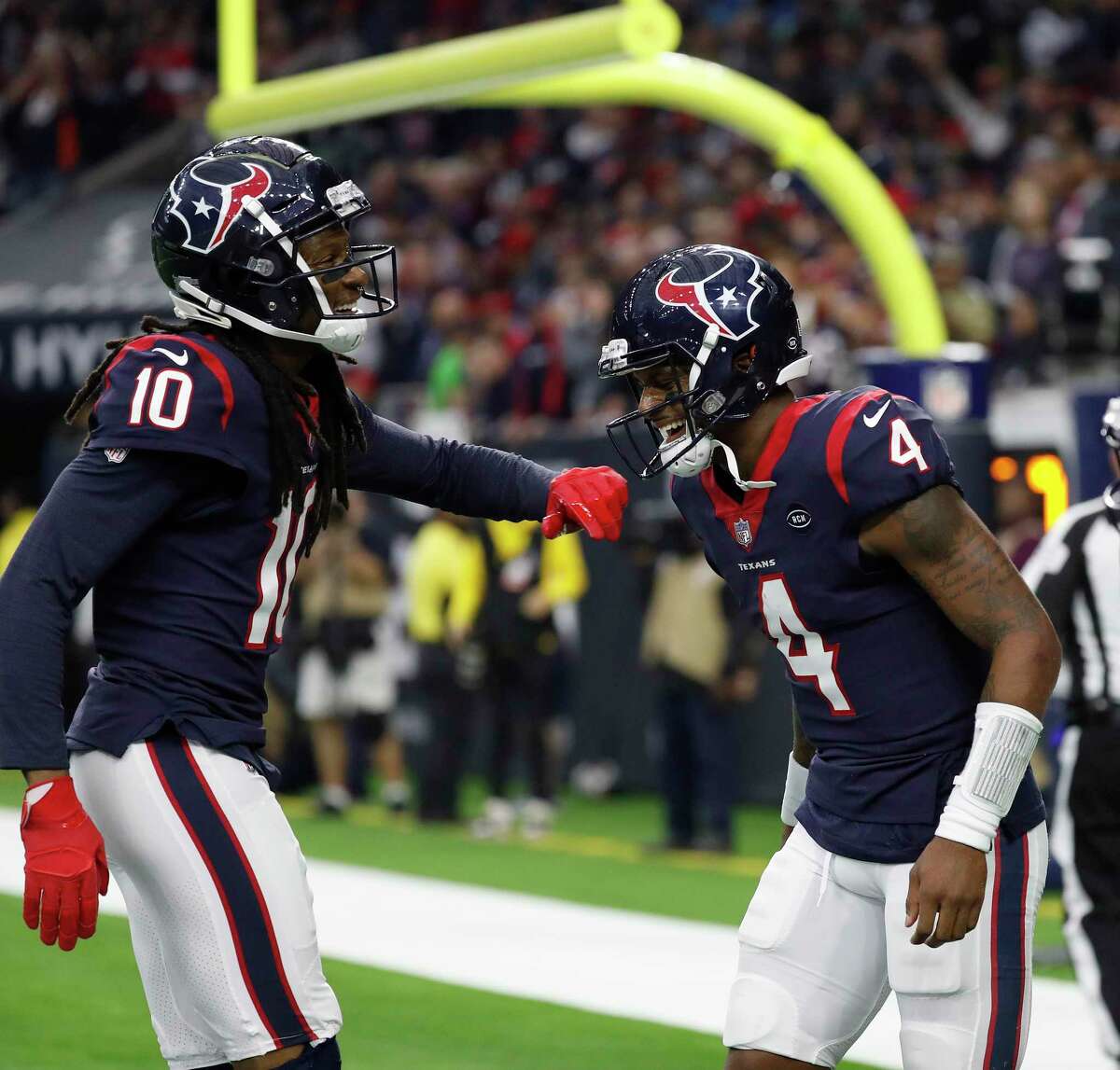 Houston, TX, USA. 3rd Jan, 2021. Houston Texans running back David Johnson  (31) runs for a touchdown after taking a handoff from quarterback Deshaun  Watson (4) during the 3rd quarter of an