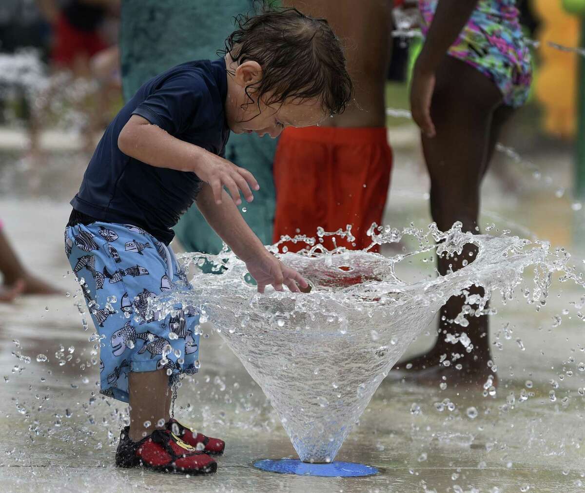 The National Weather Service is reminding San Antonians to stay hydrated this weekend as heat indexes hit triple digits.
