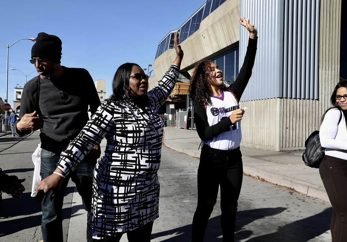 Oscar Grant vigil at Fruitvale Station marks BART shooting victim’s legacy