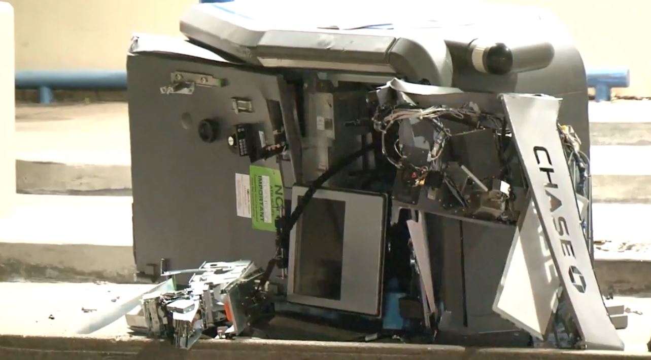 Suspects on the run after failed ATM robbery near West University