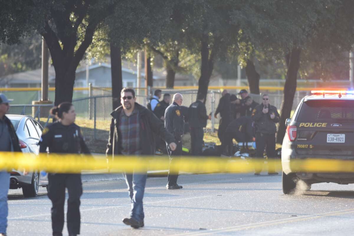 'Active shooter' who aimed at San Antonio police officers killed in