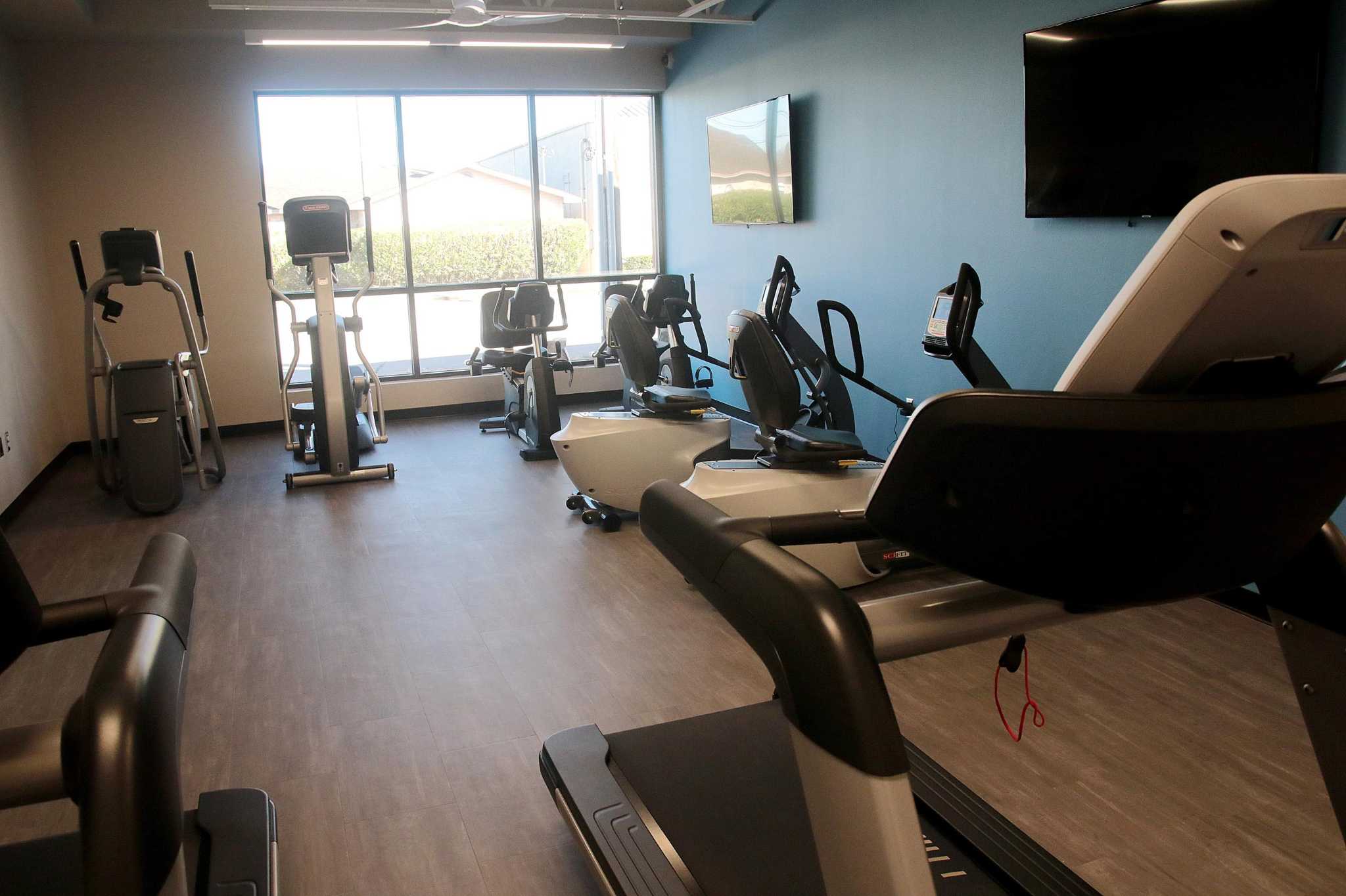 Deer Park senior center has upgrades, new classes