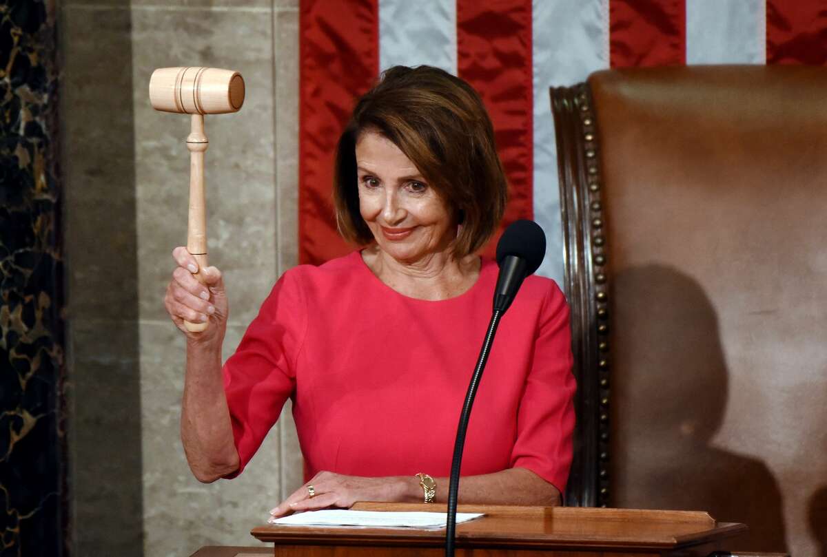 Pelosi gets sworn in surrounded by her grandkids, kids of other House
