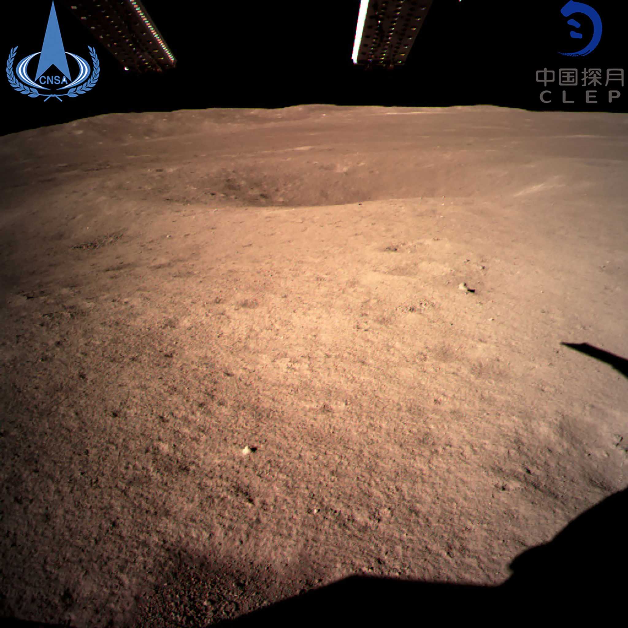 Луна 2019 года. Китайский Луноход Чанъэ 4. Чанъэ-4 Обратная сторона Луны. Китайские снимки обратной стороны Луны. Чанъэ-4 снимки Луны.