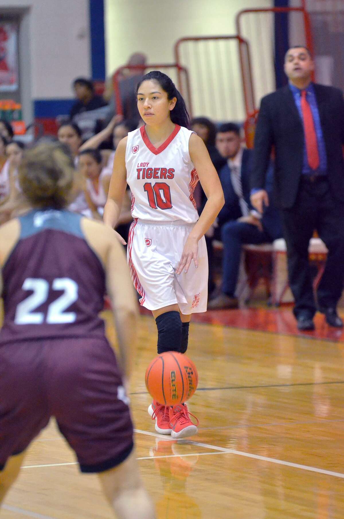 Samantha Gonzalez and Martin are now 2-2 this season in District 29-5A after Friday’s comeback victory.
