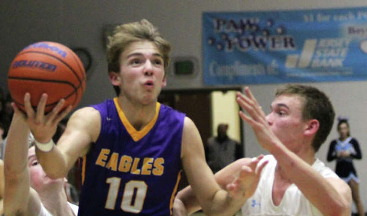 CM’s Bryce Zupan (10) scored 37 points Friday against Waterloo Gibault, but the Eagles lost 63-60. Zupan is shown in action earlier this season.