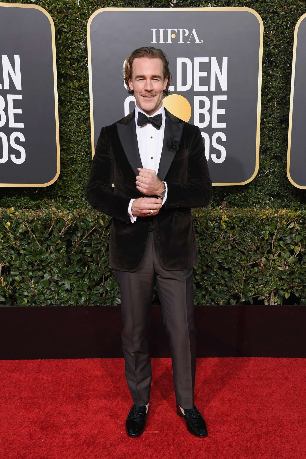 James Van Der Beek attends the 76th Annual Golden Globe Awards at The Beverly Hilton Hotel on January 6, 2019 in Beverly Hills, California. But what you may not know, is that James Van Der Beek, who plays the title character of Dawson, is a Connecticut native. Van Der Beek grew up in Cheshire and graduated from the Cheshire Academy in 1995 (math buffs will realize this means he was actually 20 years old when playing 15-year-old Dawson). In fact, Van Der Beek spoke at this year's graduation, giving a virtual message to seniors. "I'm sorry you guys aren't getting a graduation ceremony. I'm sorry you didn't get a prom, I'm sorry you didn't get to do your senior class play," he said in a video. RELATED: Famous people from Connecticut
