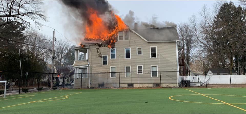 Firefighters battle 2-alarm blaze in New Haven