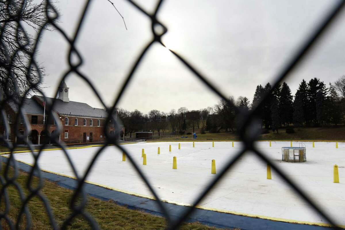 Lincoln Park pool upgrades aim to save its iconic design